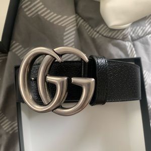 Authentic GUCCI belt size 75-30